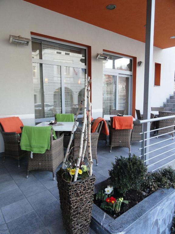 Hotel Bela Krajina Metlika Buitenkant foto